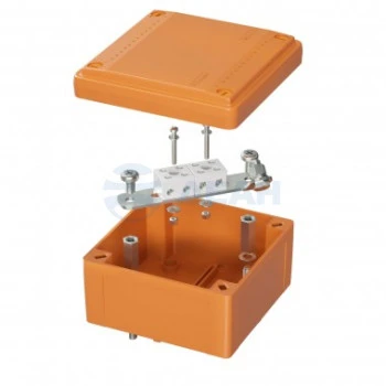 FSB10404 DKC Коробка распределительная